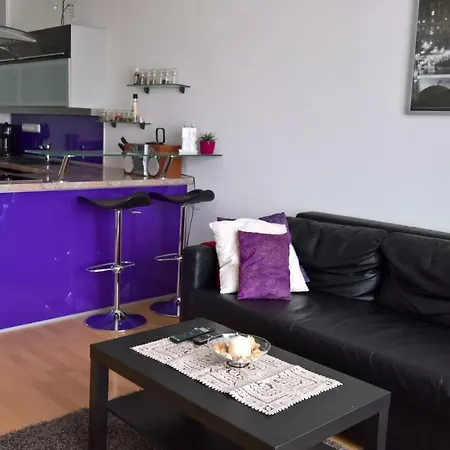 Apartment Zderadova